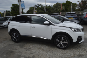 2019 Peugeot 3008 1.2 Puretech Allure in White — image 6
