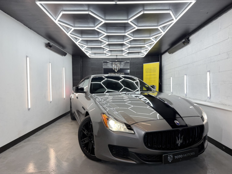 2016 Maserati Quattroporte 3.0 D V6 in Grey — image 1