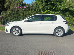 2018 Peugeot 308 1.2 Puretech Active Euro 6 (s/s) 5dr in White — image 2