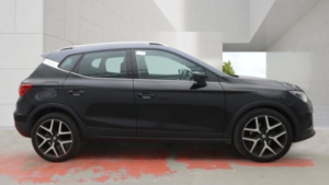 2019 SEAT Arona 1.0 Tsi Fr Sport in Black — image 5