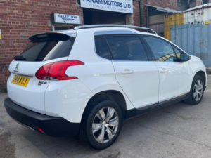 2014 Peugeot 2008 1.6 E-Hdi Allure Egc Euro 5 (s/s) 5dr in White — image 5
