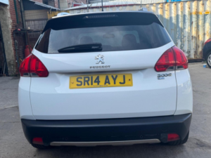 2014 Peugeot 2008 1.6 E-Hdi Allure Egc Euro 5 (s/s) 5dr in White — image 6