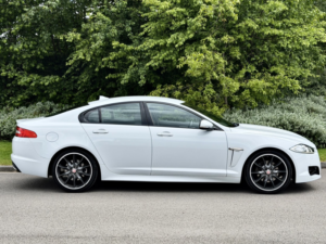 2015 Jaguar Xf 2.2 D R-Sport Black in White — image 2
