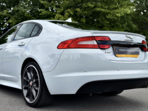 2015 Jaguar Xf 2.2 D R-Sport Black in White — image 6