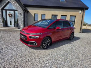 2016 Citroen C4 Picasso 1.6 Bluehdi Flair MPV 5dr Diesel Eat6 Euro 6 (s/s) (120 Ps) in Red — image 2