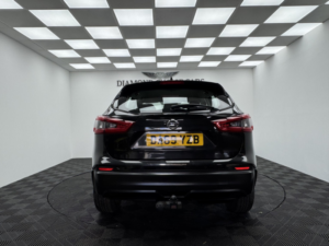 2019 Nissan Qashqai 1.5 Dci Acenta Premium in Black — image 5