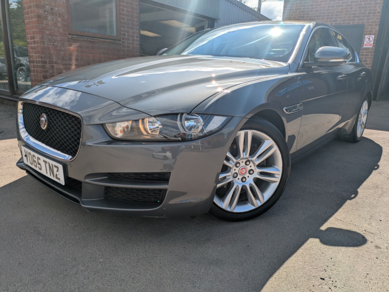 2015 Jaguar Xe 2.0 D Prestige in Grey — image 1