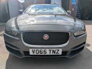 2015 Jaguar Xe 2.0 D Prestige in Grey — image 5