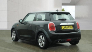 2014 MINI Hatch 1.5 Cooper Auto Euro 6 (s/s) 3dr in Black — image 4