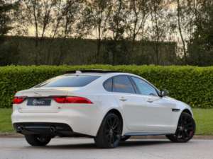 2016 Jaguar Xf 3.0d V6 S Auto Euro 6 (s/s) 4dr in White — image 3