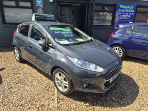 2013 Ford Fiesta 1.6 Zetec in Grey — image 3