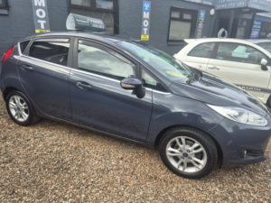 2013 Ford Fiesta 1.6 Zetec in Grey — image 5