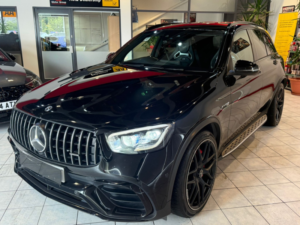 2020 Mercedes-Benz Glc 4.0 Glc63 V8 Biturbo Amg S in Black — image 5