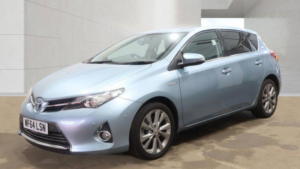2014 Toyota Auris 1.8 Vvt-H Excel CVT Euro 5 (s/s) 5dr in Blue — image 3