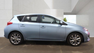 2014 Toyota Auris 1.8 Vvt-H Excel CVT Euro 5 (s/s) 5dr in Blue — image 6