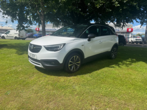 2019 Vauxhall Crossland X 1.2 Elite Nav SUV 5dr Petrol Manual Euro 6 (s/s) (83 Ps) in White — image 2