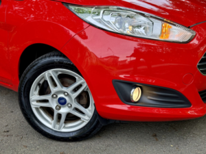 2013 Ford Fiesta 1.3 Zetec*£35tax*2kys-Ac-Alloy-Fsh-Ulez**lovely Genuine Car** in Red — image 2