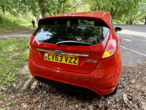 2013 Ford Fiesta 1.3 Zetec*£35tax*2kys-Ac-Alloy-Fsh-Ulez**lovely Genuine Car** in Red — image 4