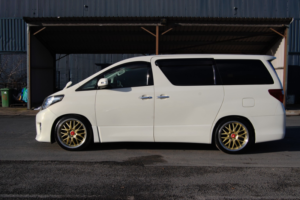 2013 Toyota Alphard 2.4 Gold Edition 7 Seats in Cream — image 4