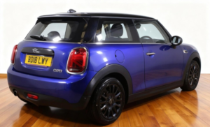 2018 MINI Hatch 1.5 Cooper Hatchback 3dr Petrol Steptronic Euro 6 (s/s) (136 Ps) in Blue — image 6