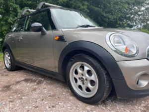 2012 MINI Hatch 1.6 Cooper D Euro 5 (s/s) 3dr in Silver — image 4