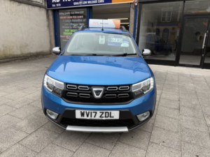 2017 Dacia Sandero Stepway 0.9 Stepway Laureate Tce 90 in Blue — image 2