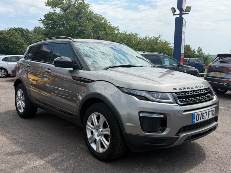 2017 Land Rover Range Rover Evoque 2.0 Td4 Se Tech in Silver — image 1
