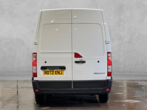 2022 Renault Master 2.3 Dci 35 Business+ Fwd Lwb Medium Roof Euro 6 4dr in White — image 3