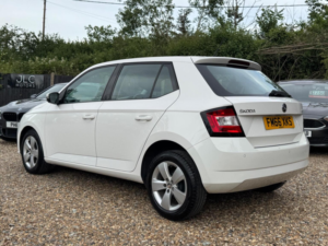 2017 Skoda Fabia 1.0 Se Euro 6 (s/s) 5dr in White — image 6