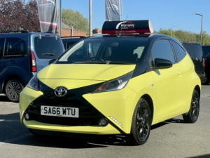 2016 Toyota Aygo 1.0 Vvt-I X-Cite 3 Yellow Bi-Tone in Yellow — image 3