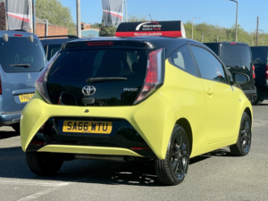 2016 Toyota Aygo 1.0 Vvt-I X-Cite 3 Yellow Bi-Tone in Yellow — image 4