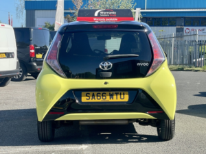 2016 Toyota Aygo 1.0 Vvt-I X-Cite 3 Yellow Bi-Tone in Yellow — image 5