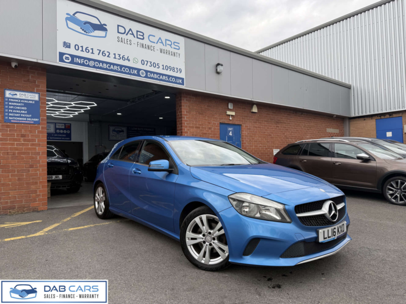 2016 Mercedes-Benz A-Class 2.1 A 200 D Sport 5dr in Blue — image 1