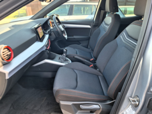 2023 SEAT Arona 1.0 Tsi Fr in Silver — image 4