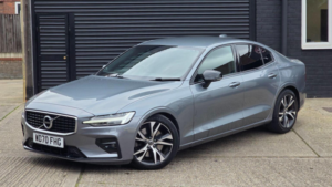 2019 Volvo S60 2.0 T5 R-Design Plus Auto Euro 6 (s/s) 4dr in Grey — image 2