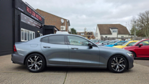 2019 Volvo S60 2.0 T5 R-Design Plus Auto Euro 6 (s/s) 4dr in Grey — image 5