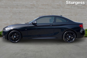 2017 BMW 2 Series 2.0 220d M Sport Auto Euro 6 (s/s) 2dr in Black — image 4
