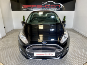 2015 Ford Fiesta 1.0 T Ecoboost Zetec in Black — image 2