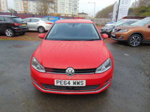 2014 Volkswagen Golf 2.0 Tdi Bluemotion Tech Gt in Red — image 4
