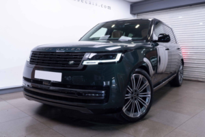 2024 Land Rover Range Rover 4.4 P530 V8 Autobiography Auto 4WD Euro 6 (s/s) 5dr (lwb, 7seat) in Green — image 5
