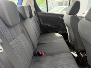 2015 Suzuki Swift 1.2 Sz3 Euro 6 5dr in Blue — image 6