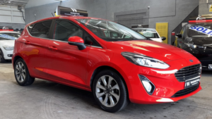 2017 Ford Fiesta 1.1 Ti-Vct Zetec Red 5dr Satnav+cruise+6stamps in Red — image 4