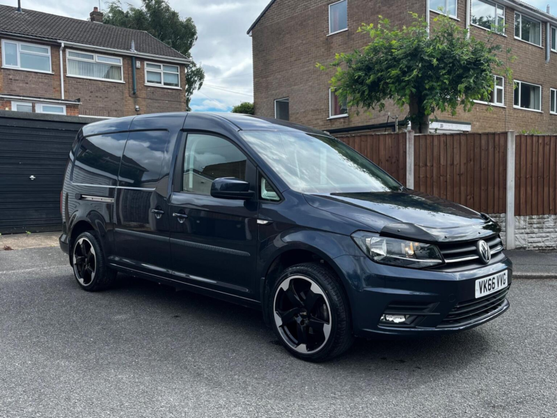 2016 Volkswagen Caddy Maxi 2.0 Tdi C20 Bluemotion Tech Highline Lwb Euro 6 (s/s) 6dr in Blue — image 1