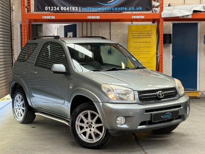 2004 Toyota Rav4 2.0 Vvt-I Xt3 4WD 3dr in Green — image 1