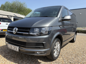 2016 Volkswagen Transporter 2.0 Tdi T28 Bluemotion Tech Highline in Grey — image 5