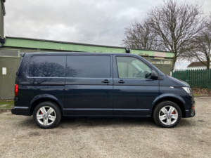 2021 Volkswagen Transporter 2.0 Tdi T30 Startline Swb 110 Bhp in Blue — image 4