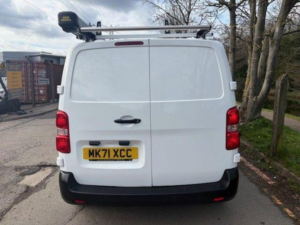 2021 Peugeot Expert 1.5 Bluehdi 1000 Professional Standard Panel Van Mwb Euro 6 (s/s) 6dr in White — image 6