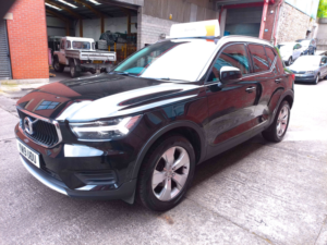 2019 Volvo Xc40 2.0 Momentum D3 in Black — image 4