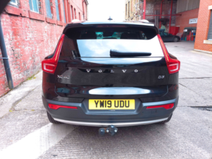 2019 Volvo Xc40 2.0 Momentum D3 in Black — image 6