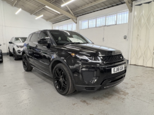 2018 Land Rover Range Rover Evoque 2.0 Td4 Hse Dynamic in Black — image 2